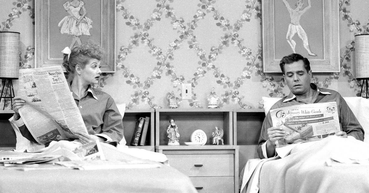 22 Couples Reveal The Reasons Why They Sleep In Separate Beds