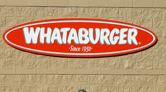 23-whataburger-employees-get-real-about-life-on-the-job