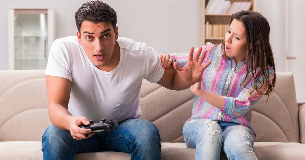 Girls Tell All My Boyfriend's Video Game Addiction Is Ruining Our